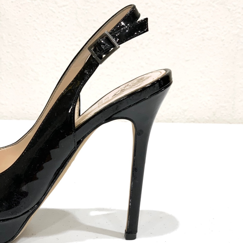Vince Cumoto Black Pump (size: 6.5) - Picture 11 of 15